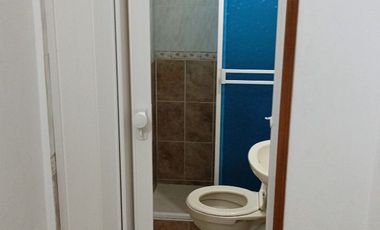 SE ARRIENDA CASA DE 4 HABITACIONES