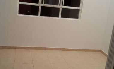 SE ARRIENDA CASA DE 4 HABITACIONES