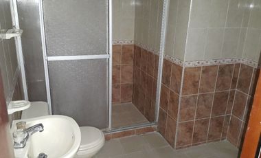 SE ARRIENDA CASA DE 4 HABITACIONES