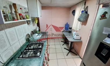 Casa de Dos Pisos Ampliada con 3 Dormitorios, 1 Baño, Villa Los Rios, Comuna de Paine.