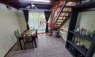 Casa de Dos Pisos Ampliada con 3 Dormitorios, 1 Baño, Villa Los Rios, Comuna de Paine.