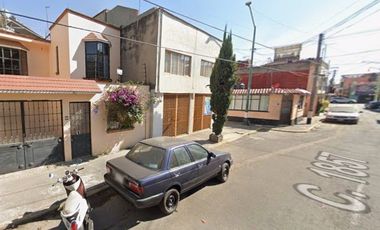 VENTA DE CASA CDMX VENUSTIANO CARRANZA CALLE 1857