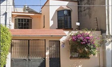 VENTA DE CASA CDMX VENUSTIANO CARRANZA CALLE 1857