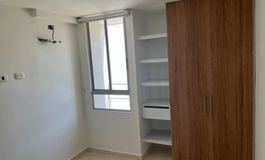 Apartamento de dos alcobas en arriendo en Miramar