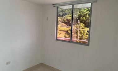 Apartamento de dos alcobas en arriendo en Miramar