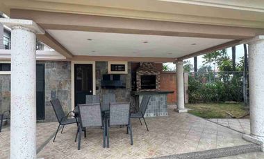 Entrelagos Alquilo Villa al Lago.