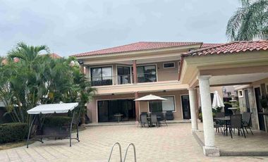 Entrelagos Alquilo Villa al Lago.