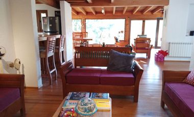 Casa Residencial De Campo Estilo Californiana En Venta.