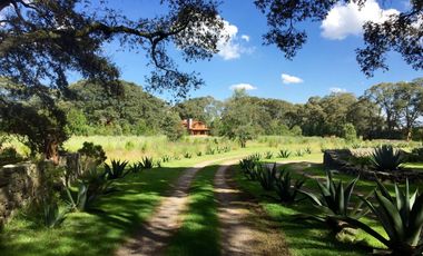 Casa Residencial De Campo Estilo Californiana En Venta.