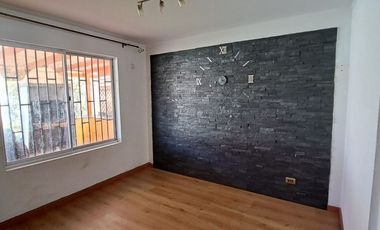 SE ARRIENDA CASA EN PASAJE CERRADO, PUERTAS DEL SOL, CURAUMA