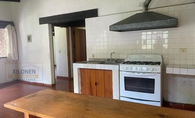 Rancho Señorial Privilegiado, con 3 Pozos y Bella Ecología. Casa estilo Mediterránea amueblada, con alberca, 10 caballerizas: Frontón y Pádel tenis.