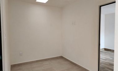 Casa en Renta con Recámara en Planta Baja Bosques del Dorado