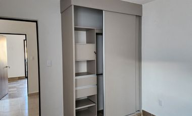 Casa en Renta con Recámara en Planta Baja Bosques del Dorado