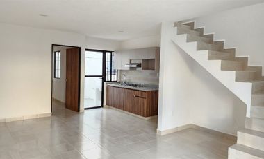 Casa en Renta con Recámara en Planta Baja Bosques del Dorado