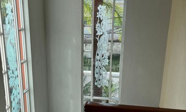 CASA EN RENTA EN EL ACANTILADO