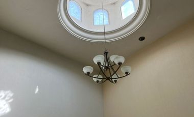 CASA EN RENTA EN EL ACANTILADO