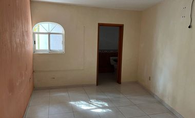 CASA EN RENTA EN EL ACANTILADO