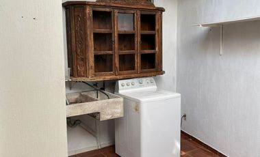 CASA EN RENTA EN EL ACANTILADO