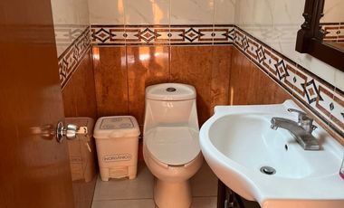 CASA EN RENTA EN EL ACANTILADO