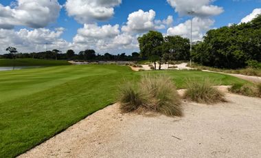 EN VENTA LOTE EN CAMPO DE GOLF EN MERIDA, YUCATAN. OPORTUNIDAD. URGE VENDER. TODO LISTO PARA CONSTRUIR