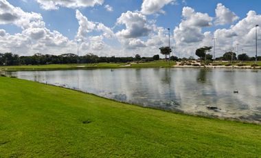 EN VENTA LOTE EN CAMPO DE GOLF EN MERIDA, YUCATAN. OPORTUNIDAD. URGE VENDER. TODO LISTO PARA CONSTRUIR