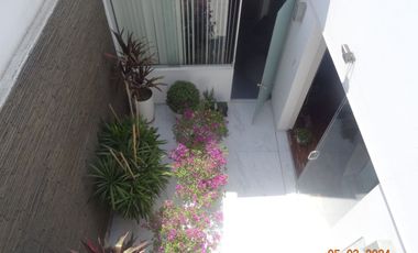 VENTA CASA EN SURCO  En Urb. Los Rosales De Surco - Elegante , Confortable Y Con Gran Estilo