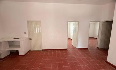 CASA EN RENTA EN CHAPALA
