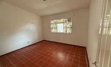 CASA EN RENTA EN CHAPALA