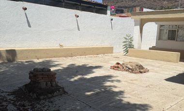 CASA EN RENTA EN CHAPALA