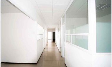 Edificio de Oficinas para corporativo o escuela cerca de  la planta WV