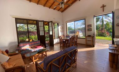 🏡 ¡Vive la tranquilidad que mereces en esta hermosa Casa Campestre! 🌳✨