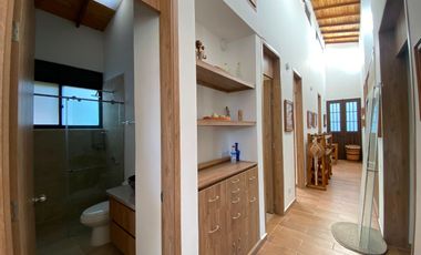 🏡 ¡Vive la tranquilidad que mereces en esta hermosa Casa Campestre! 🌳✨