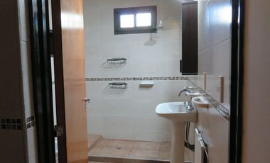 EXCELENTE CASA QUINTA