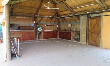 EXCELENTE CASA QUINTA