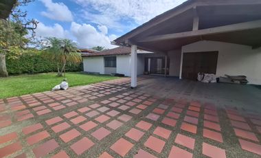 RENTO CASA CAMPESTRE EN CERRITOS PEREIRA