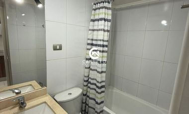 ARRENDAMOS ESTUDIO CON ESTACIONAMIENTO