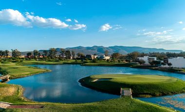 Departamento amueblado en renta con roof garden en Zirándaro, San Miguel de Allende