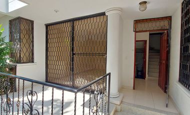 Casa en venta, Conj. Cerrado, Sector Los Olivos, Santa Marta
