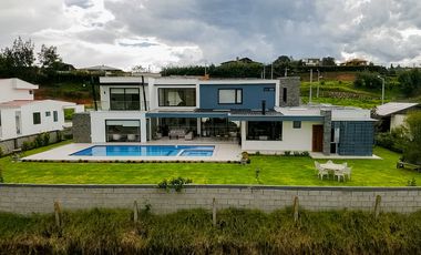 Tarqui, lujo que se vive todos los días ✨🌄