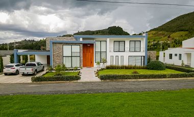 Tarqui, lujo que se vive todos los días ✨🌄