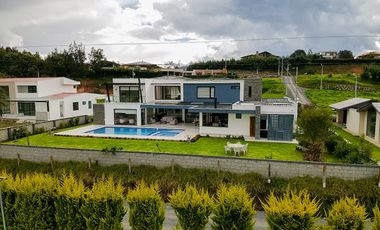 Tarqui, lujo que se vive todos los días ✨🌄