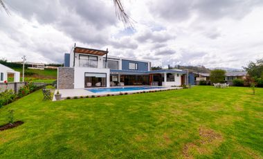 Tarqui, lujo que se vive todos los días ✨🌄