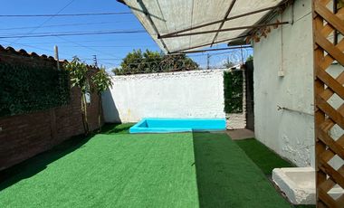 Casa 3 dormitorios 1 baño patio y entrada para auto