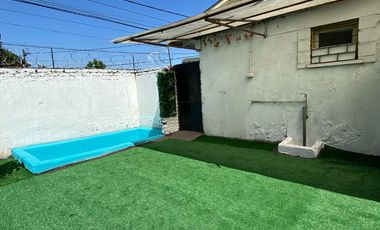 Casa 3 dormitorios 1 baño patio y entrada para auto