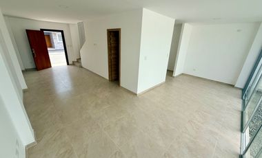 en venta casa en vistana 2000