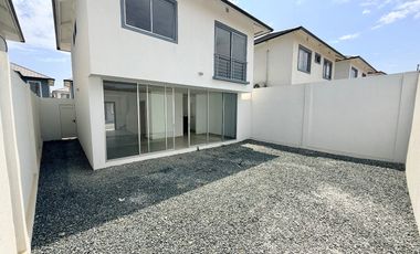 en venta casa en vistana 2000