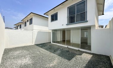en venta casa en vistana 2000