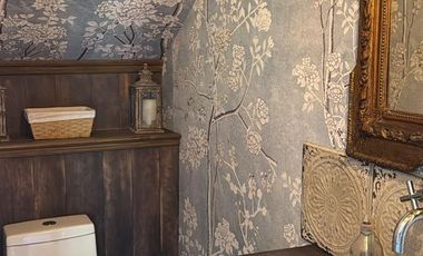 Espectacular casa con orilla de lago, a solo 4,9 km de Puerto Varas