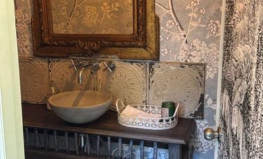 Espectacular casa con orilla de lago, a solo 4,9 km de Puerto Varas