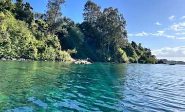 Espectacular casa con orilla de lago, a solo 4,9 km de Puerto Varas